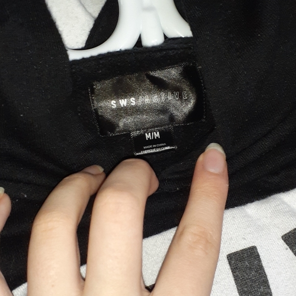 Cropped hoodie - Picture 3 of 4